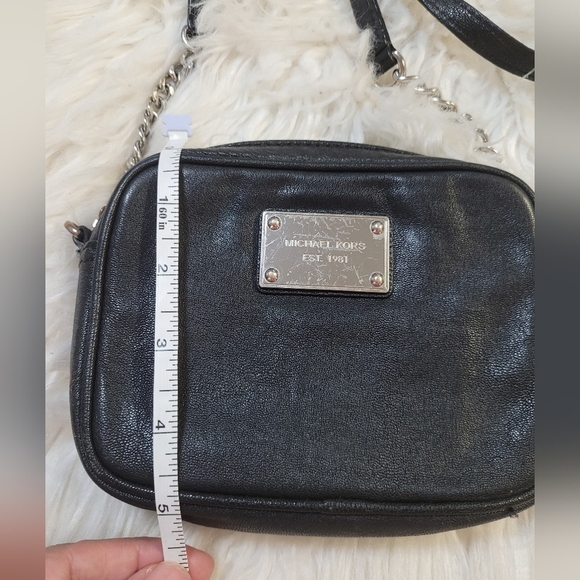 Michael kors Authentic Gently worn black leather  crossbody with silver accents. - Picture 5 of 9
